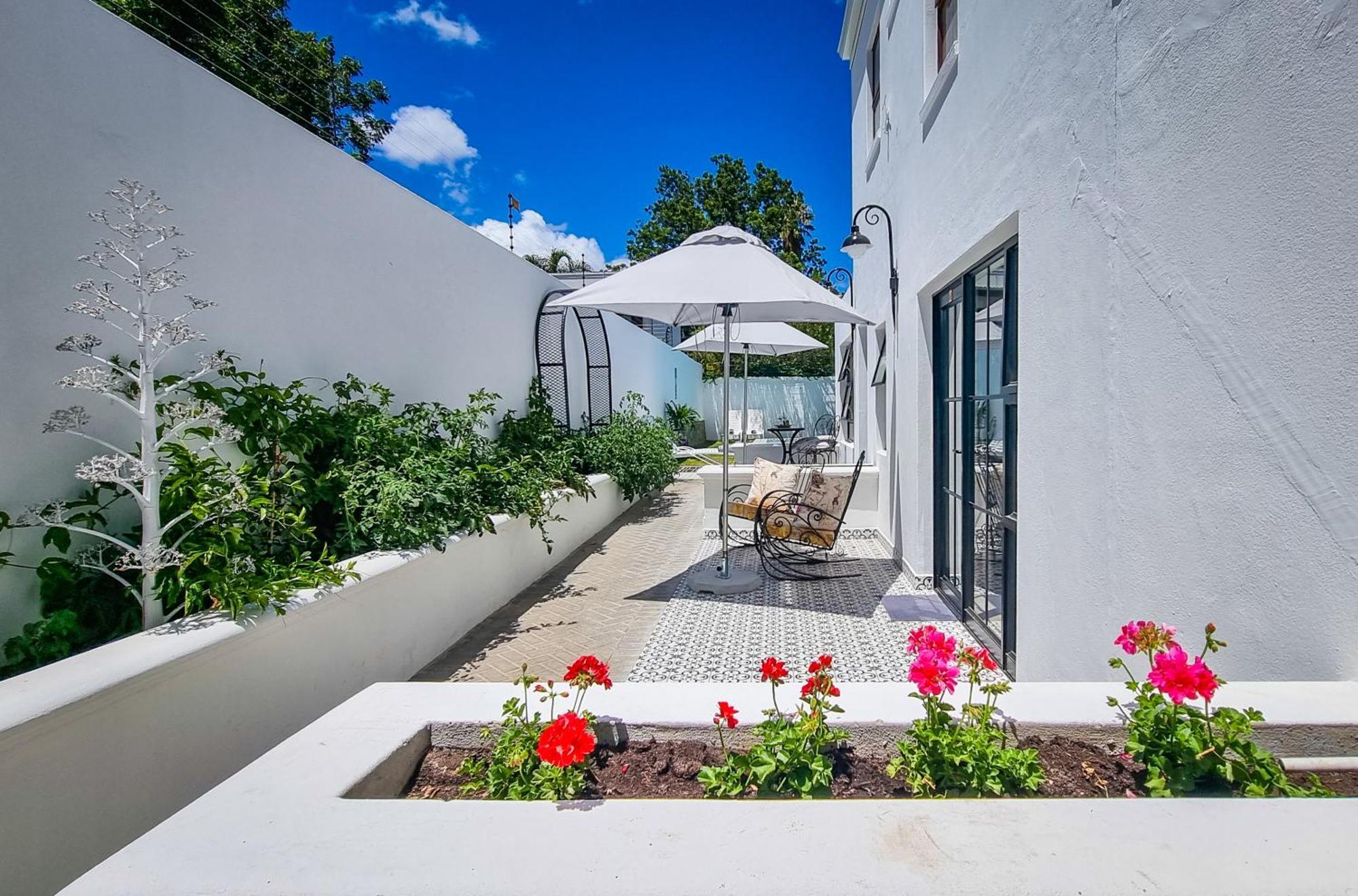 סטלנבוש Batavia Boutique Hotel מראה חיצוני תמונה