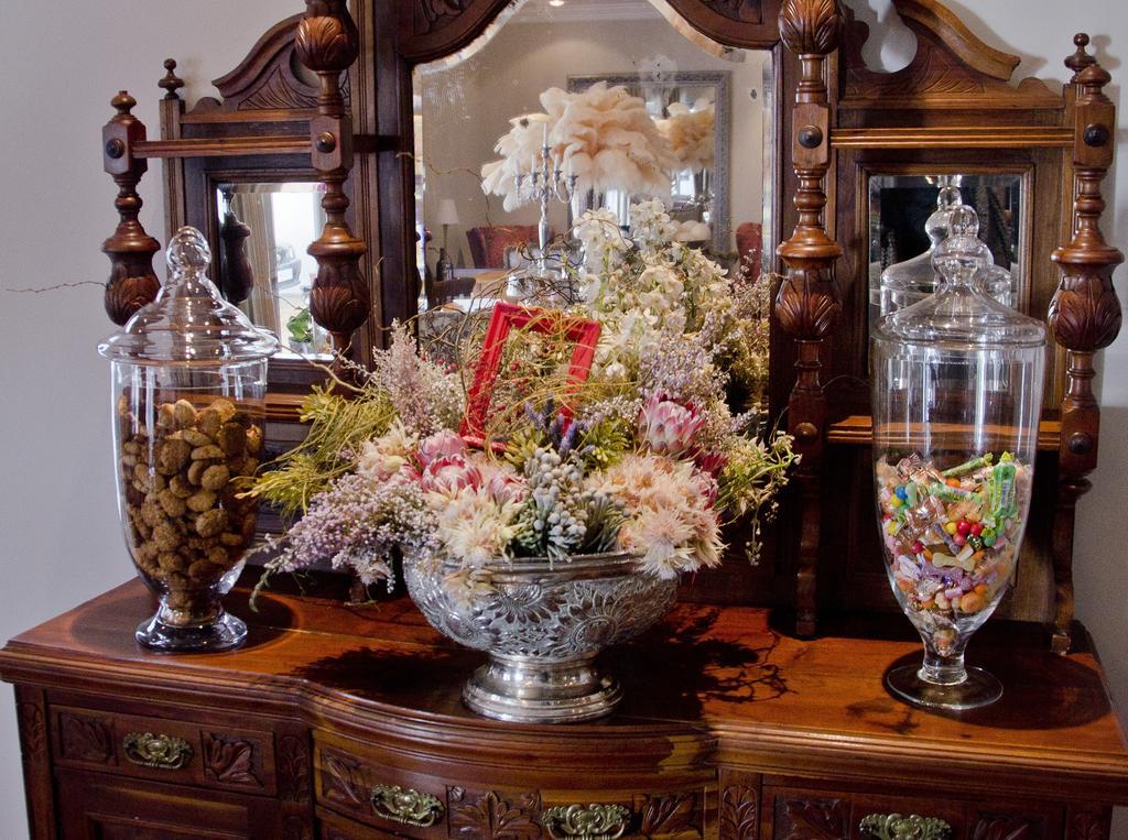 סטלנבוש Batavia Boutique Hotel מראה חיצוני תמונה
