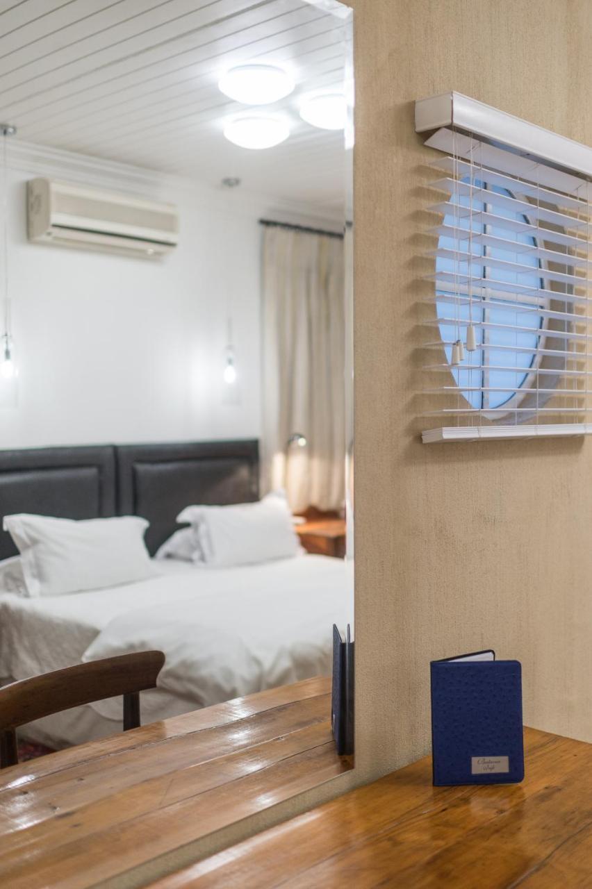 סטלנבוש Batavia Boutique Hotel מראה חיצוני תמונה